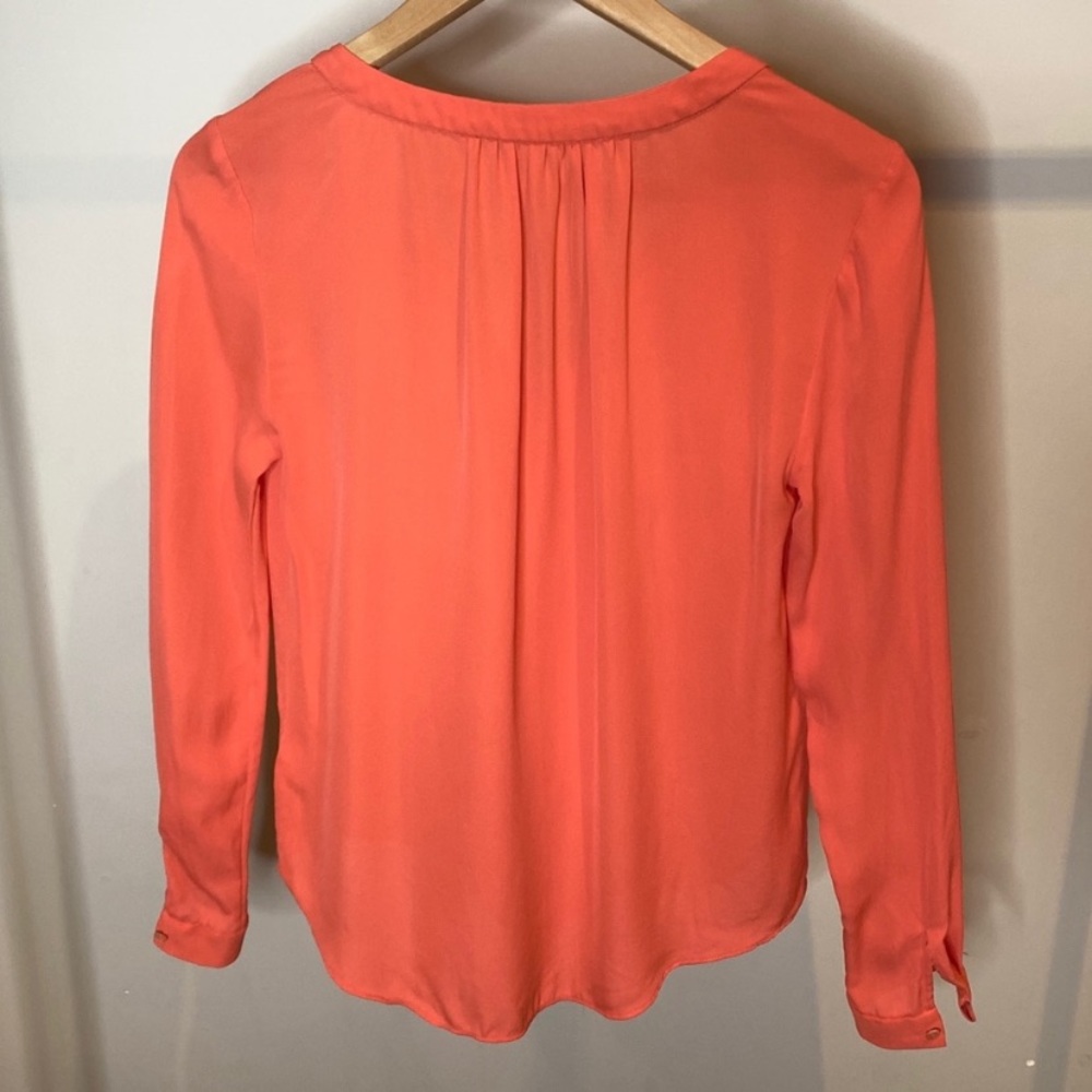 BABATON 100% Silk Coral V-Neck Button Down Long Sleeve Blouse - Picture 4 of 13